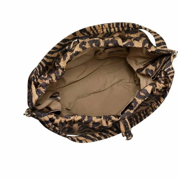 Vince CAMUTO Harlo Nylon Medium Backpack Leopard - Picture 4 of 6